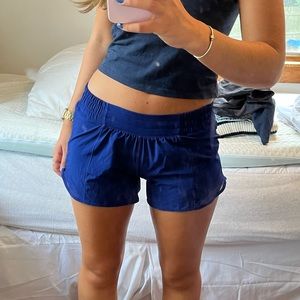 Lululemon Hotty Hot 4” Lined Shorts